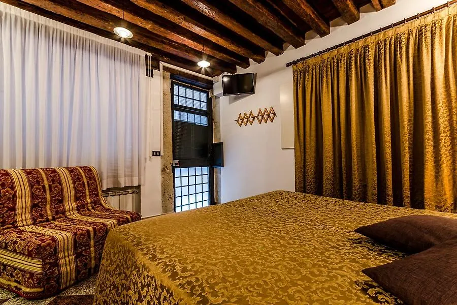 **  Hotel Ariel Silva Венеция Италия