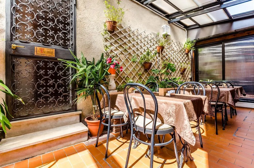 **  Hotel Ariel Silva Venecia Italia