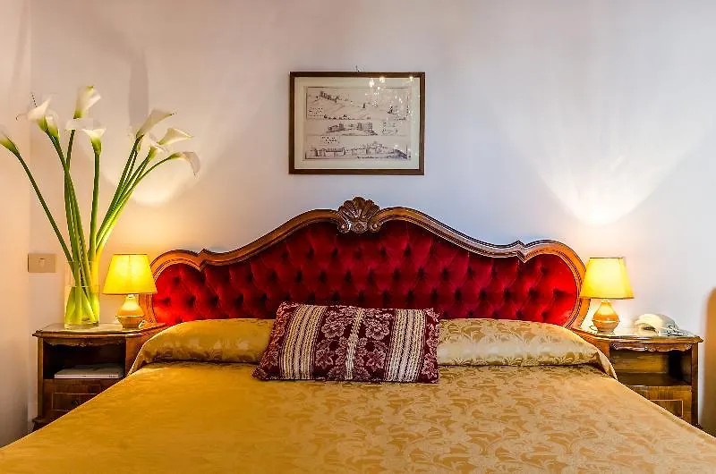 Hotel Ariel Silva Venecia 2*,  Italia